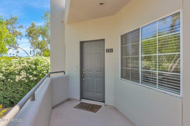 7710 E Gainey Ranch Rd Scottsdale, AZ 85258 photo 3