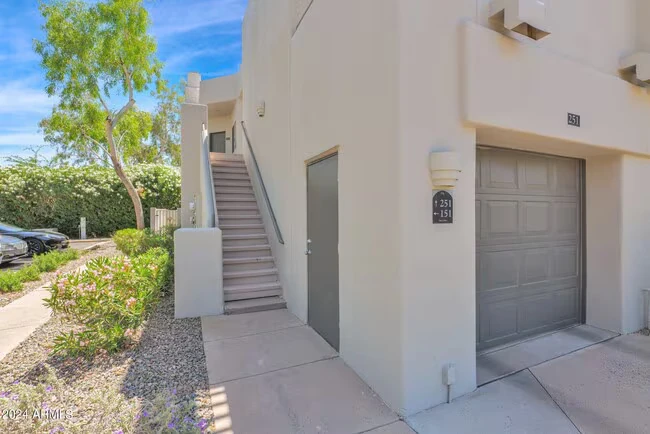 7710 E Gainey Ranch Rd Scottsdale, AZ 85258 photo 2