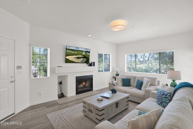 7710 E Gainey Ranch Rd Scottsdale, AZ 85258 photo 4