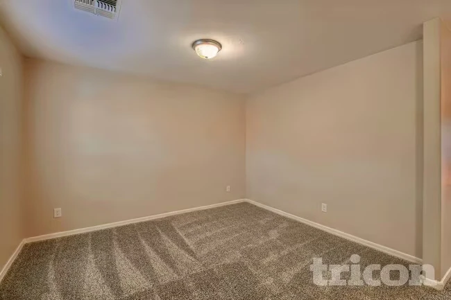 227 W Watson Ct Casa Grande, AZ 85122 photo 2