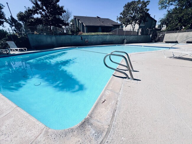 10884 Caravelle Pl San Diego, CA 92124 photo 3