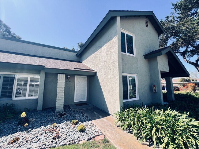 10884 Caravelle Pl San Diego, CA 92124