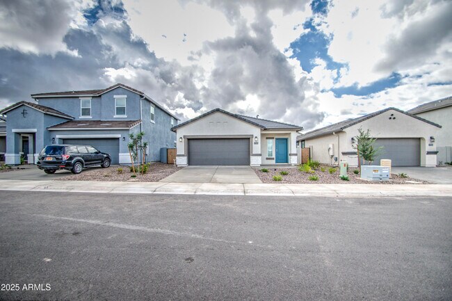 1749 W Stealth Ave Apache Junction, AZ 85120 photo 2
