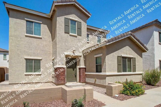 4692 E Laurel Ave photo 2