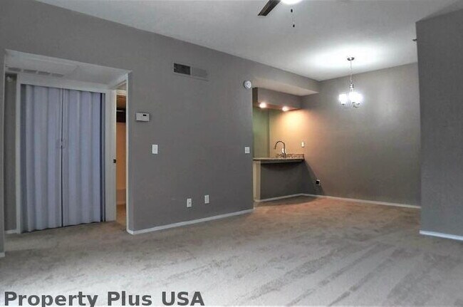 8020 E Thomas Rd Scottsdale, AZ 85251 photo 5