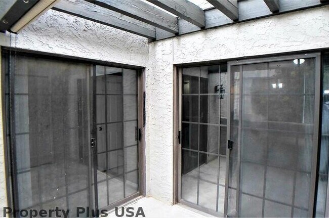 8020 E Thomas Rd Scottsdale, AZ 85251 photo 3