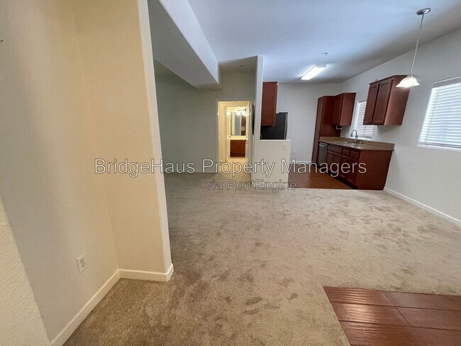 7671 Mission Gorge Rd San Diego, CA 92120 photo 3