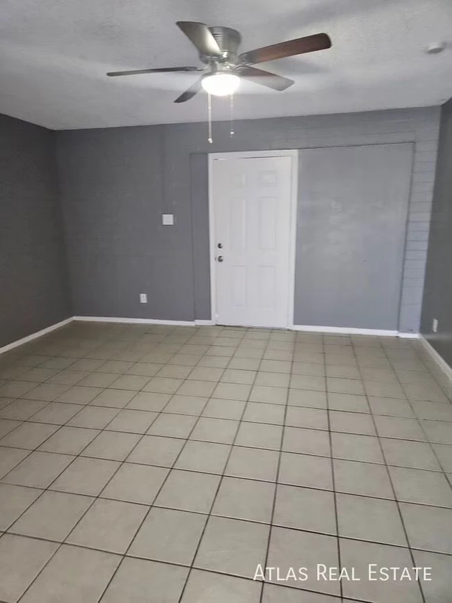 4900 E Culver St Phoenix, AZ 85008 photo 2