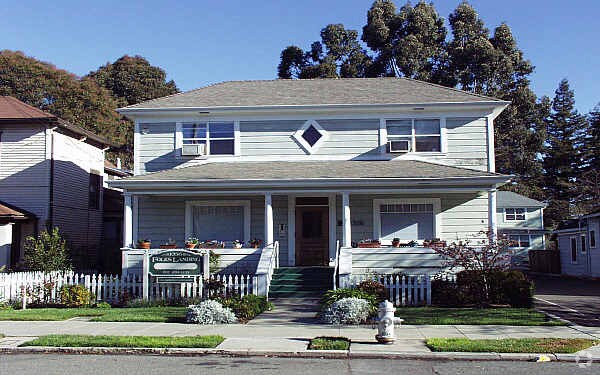 1356 Calistoga Ave unit 1356-6 photo 3