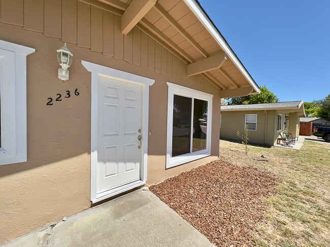 2236 Ethel Porter Dr Napa, CA 94558 photo 2