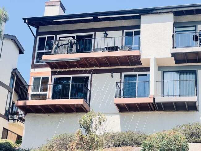 11453 Madera Rosa Way San Diego, CA 92124