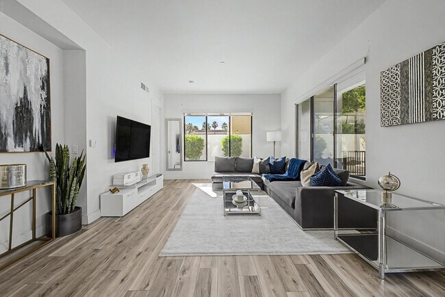 7300 E Earll Dr Scottsdale, AZ 85251 photo 5