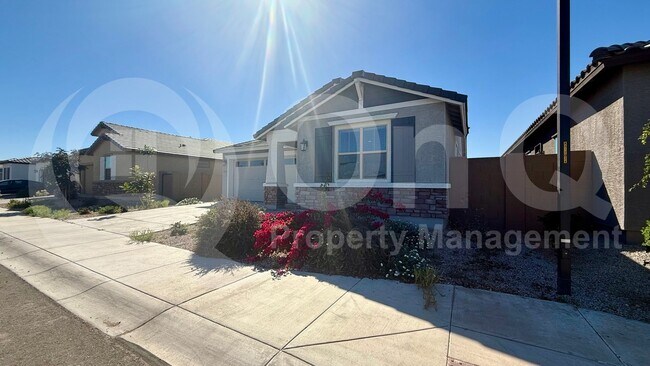 5324 S 24th Ln Phoenix, AZ 85041 photo 2