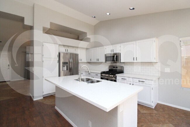 103 W Patrick St Gilbert, AZ 85233 photo 4