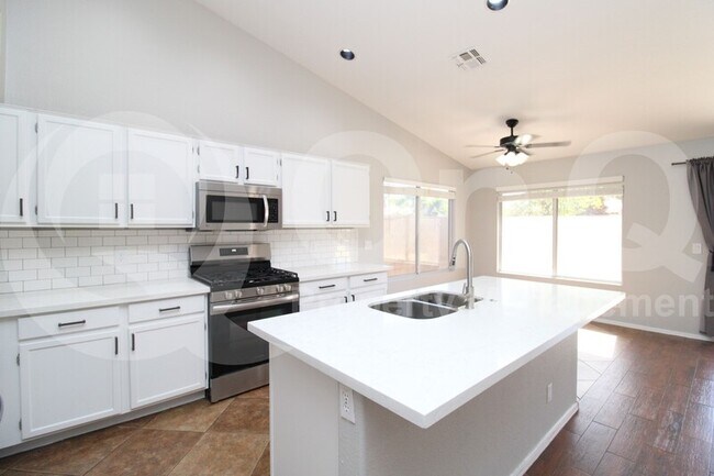 103 W Patrick St Gilbert, AZ 85233 photo 3