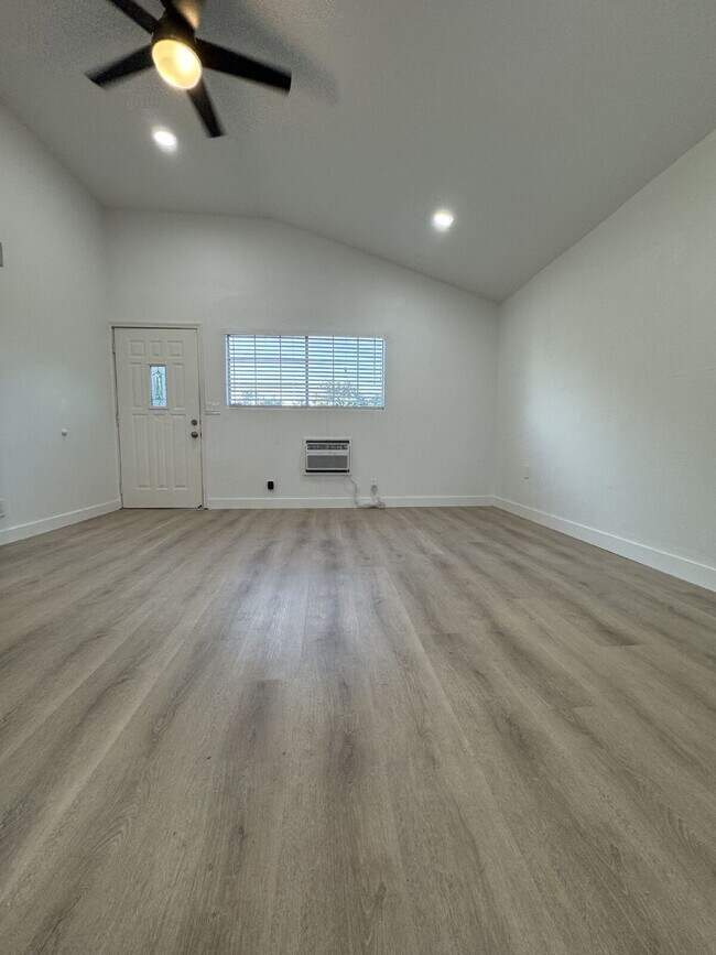 657 Junction Ave Livermore, CA 94551 photo 2