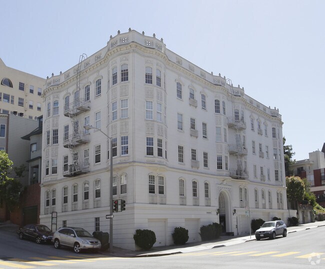 1701 Vallejo Street, San Francisco, CA 94123 photo 2