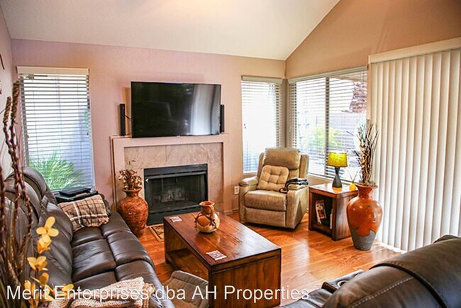 9276 E Sutton Dr Scottsdale, AZ 85260 photo 3