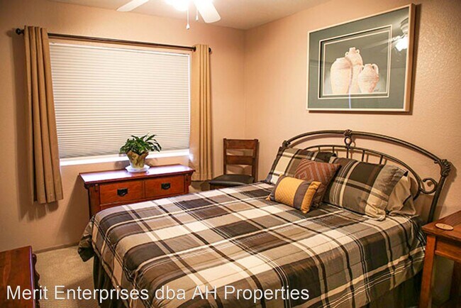 9276 E Sutton Dr Scottsdale, AZ 85260 photo 5