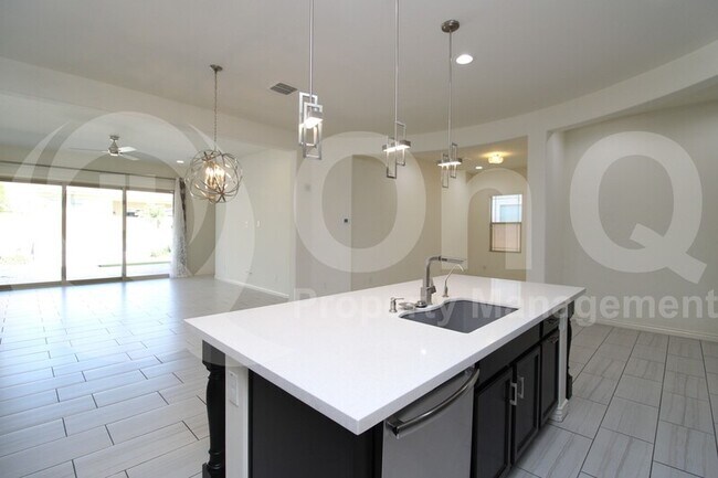 234 W Kings Ave Phoenix, AZ 85023 photo 5