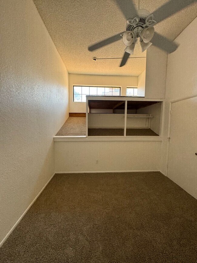 819 N College Ave Tempe, AZ 85288 photo 5