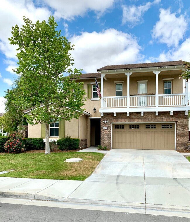 31916 Penguin Pl photo 2