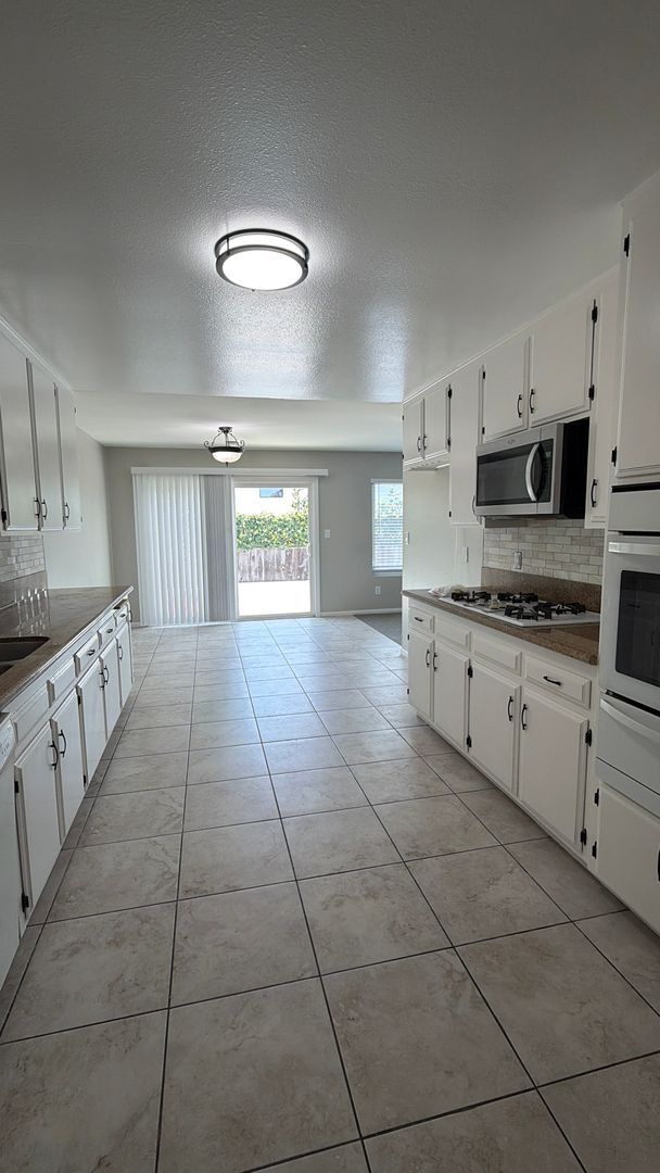 13780 Nogales Dr Del Mar, CA 92014 photo 5