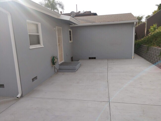 6036 Amarillo Ave La Mesa, CA 91942 photo 2