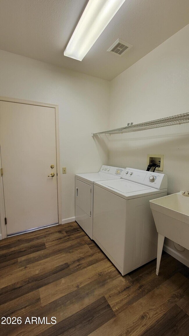 16006 W Sentinel Dr Sun City West, AZ 85375 photo 4