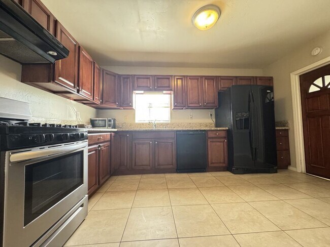 4926 Baltimore Dr La Mesa, CA 91942 photo 5