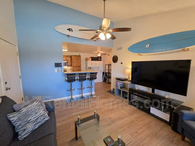 623 W Guadalupe Rd Mesa, AZ 85210 photo 2