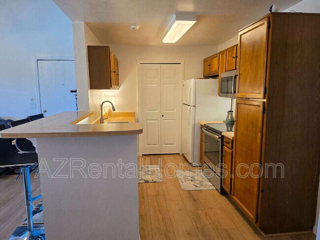 623 W Guadalupe Rd Mesa, AZ 85210 photo 5