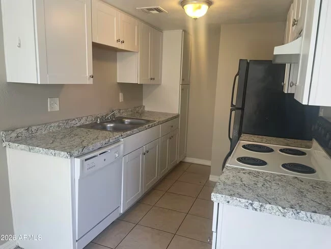 860 E Brown Rd Mesa, AZ 85203 photo 2
