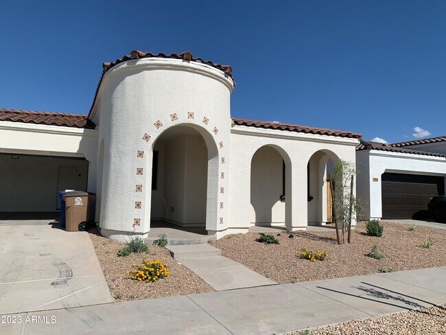 22560 E Via Estancia photo 2