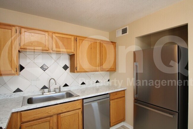7713 E McKinley St Scottsdale, AZ 85257 photo 2