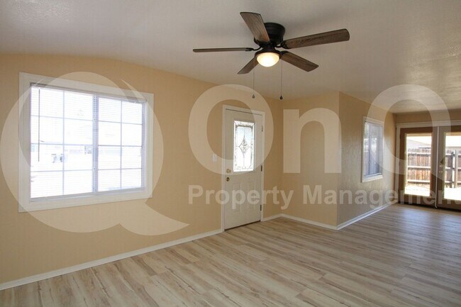 7713 E McKinley St Scottsdale, AZ 85257 photo 3
