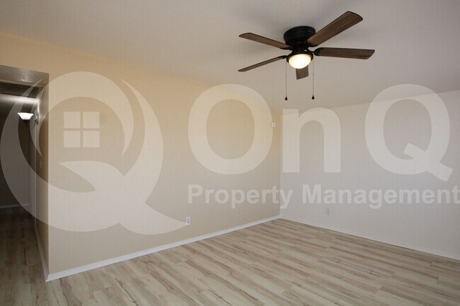 7713 E McKinley St Scottsdale, AZ 85257 photo 4