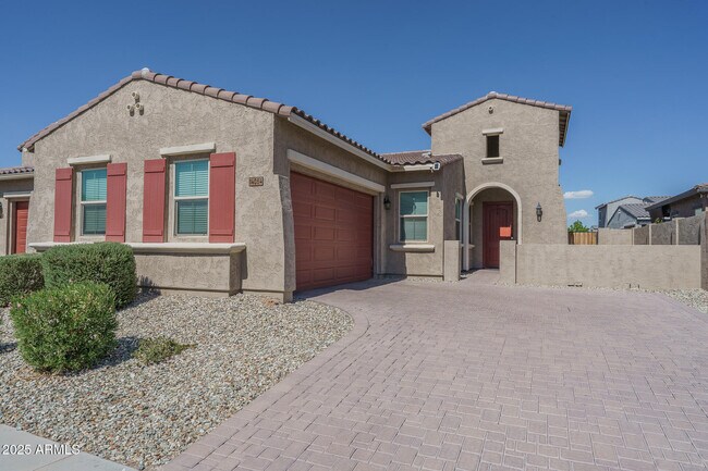 14084 W Desert Flower Dr
