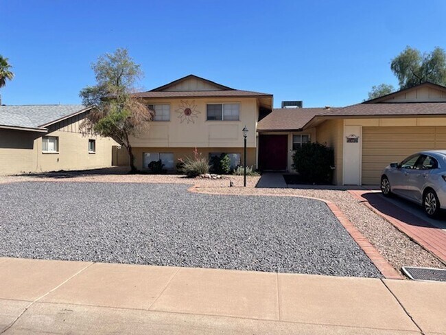 1633 E La Jolla Dr Tempe, AZ 85282 photo 4