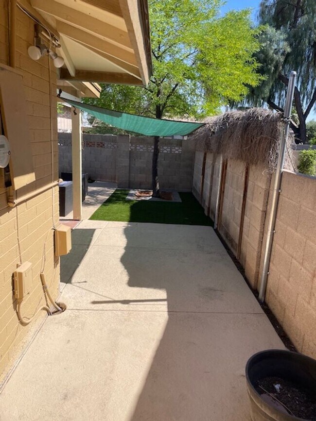 1633 E La Jolla Dr Tempe, AZ 85282 photo 5