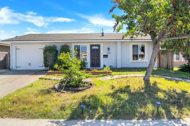 8405 Ivory Coast Dr San Diego, CA 92126