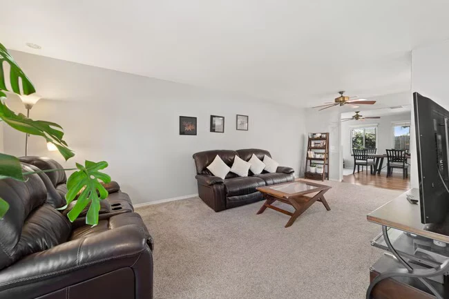 8405 Ivory Coast Dr San Diego, CA 92126 photo 4