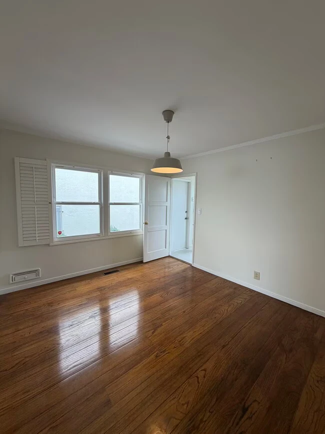 95 Lake Vista Ave Daly City, CA 94015 photo 3