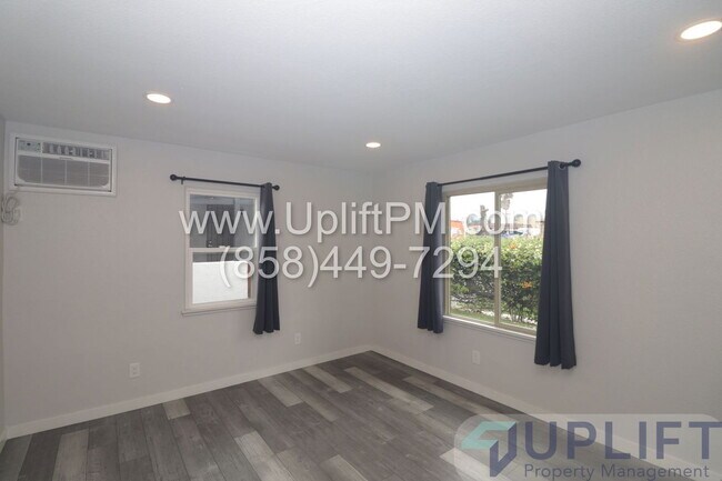4165 Wightman St San Diego, CA 92105 photo 2