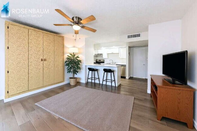 6320 N 16th St Phoenix, AZ 85016 photo 5