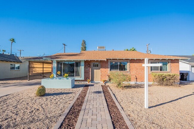 8416 E Rancho Vista Dr Scottsdale, AZ 85251 photo 2