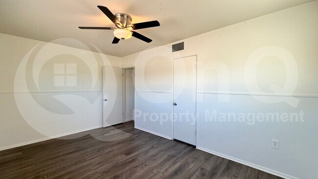 401 N 111th St Mesa, AZ 85207 photo 2