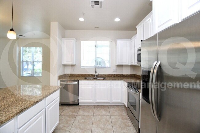 4733 E Portola Valley Dr Gilbert, AZ 85297 photo 5
