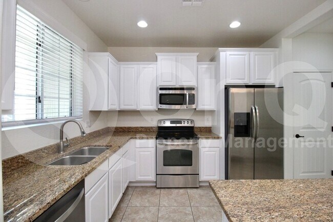 4733 E Portola Valley Dr Gilbert, AZ 85297 photo 4