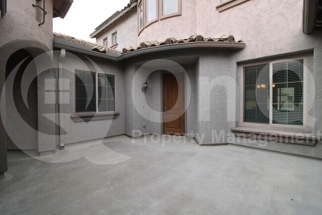 1728 W Oberlin Way Phoenix, AZ 85085 photo 3